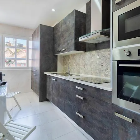 Apartment Downtown Garden Setubal